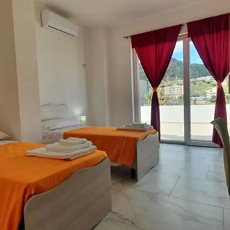 Alepou Oda ve Kahvaltı